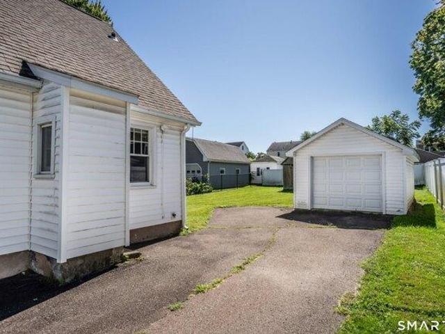house with 3 bedroom, Wethersfield CT ES105588944