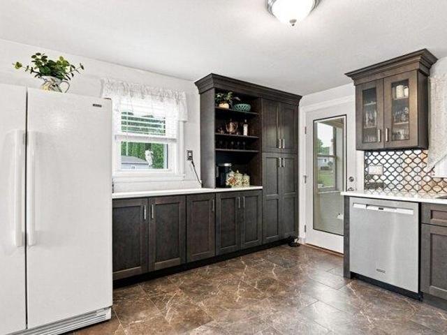 house with 3 bedroom, Weymouth MA ES105401974