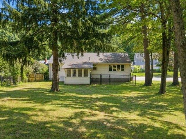 house with 3 bedroom, Weymouth MA ES105417813