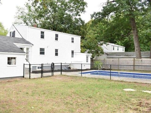 house with 3 bedroom, Weymouth MA ES105550564
