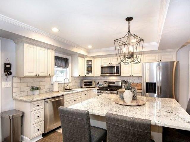 house with 3 bedroom, Weymouth MA ES105614382