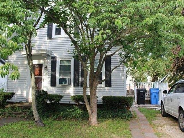 house with 3 bedroom, Whitman MA ES105691882