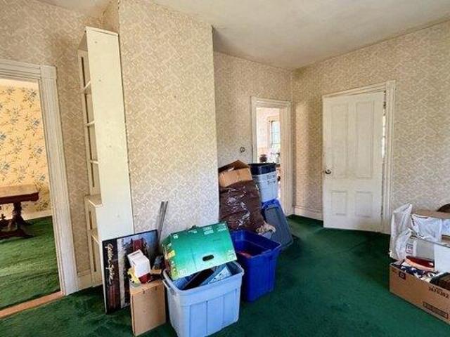 house with 3 bedroom, Whitman MA ES105713433