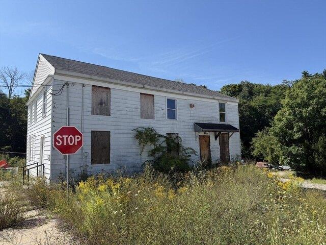 house with 3 bedroom, Winchendon MA ES105341110