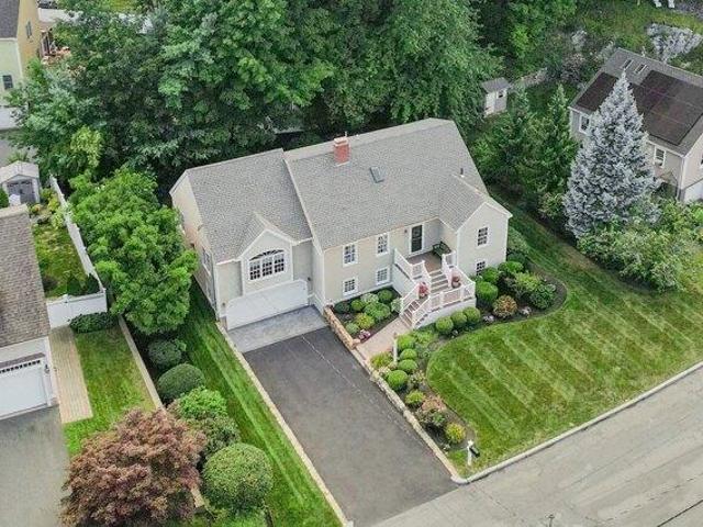 house with 3 bedroom, Winchester MA ES105440482