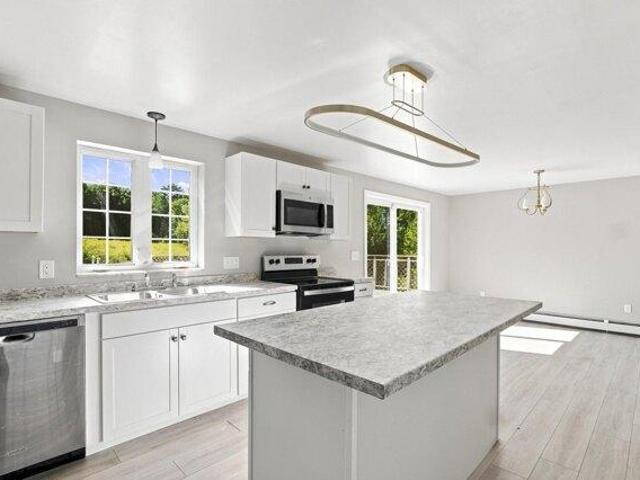 house with 3 bedroom, Windham ME ES105799486
