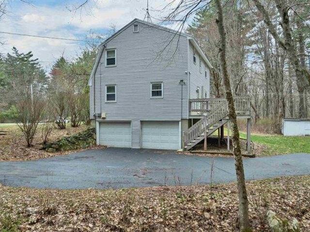 house with 3 bedroom, Windham NH ES103849756