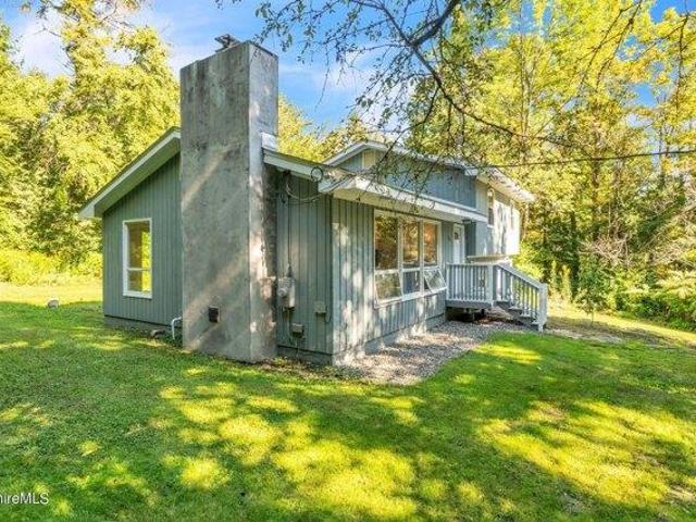 house with 3 bedroom, Windsor MA ES104851163