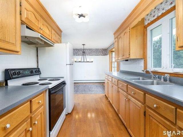 house with 3 bedroom, Windsor CT ES105414399
