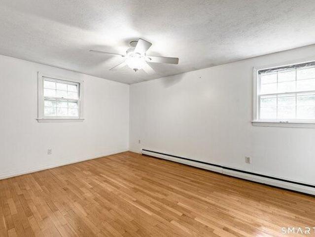 house with 3 bedroom, Willington CT ES105552448
