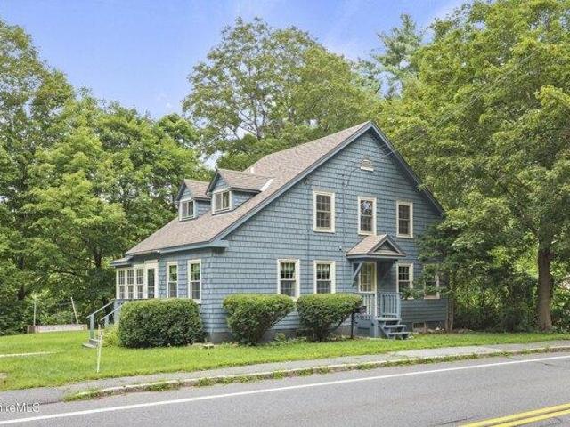 house with 3 bedroom, Williamstown MA ES105401448