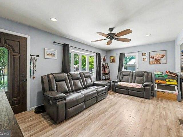 house with 3 bedroom, Williamstown NJ ES105317589