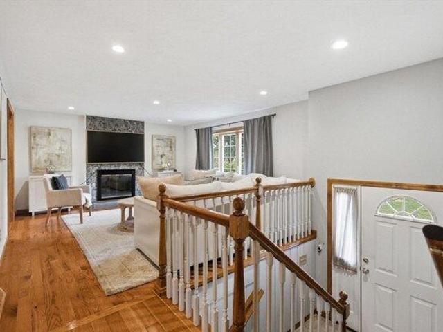 house with 3 bedroom, Wilmington MA ES105612743