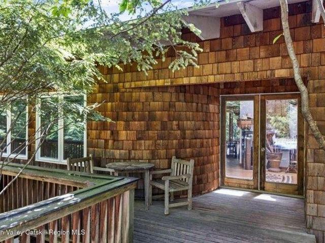 house with 3 bedroom, Woodstock NY ES104904318