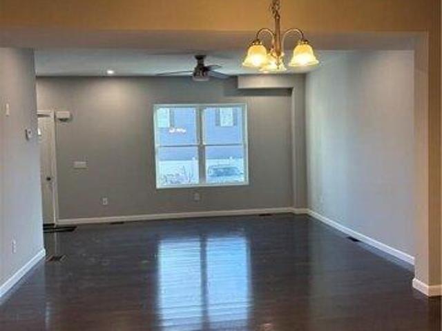 house with 3 bedroom, Woonsocket RI ES104539501