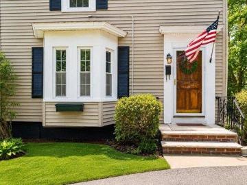 house with 3 bedroom, Woburn MA ES103443997