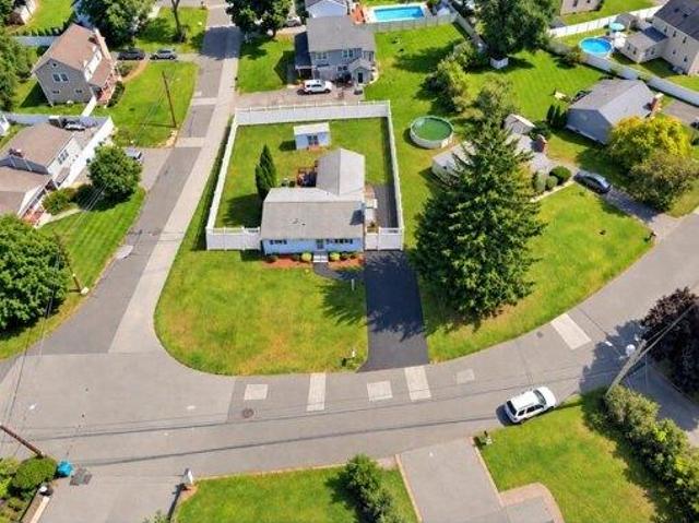 house with 3 bedroom, Woburn MA ES105415843