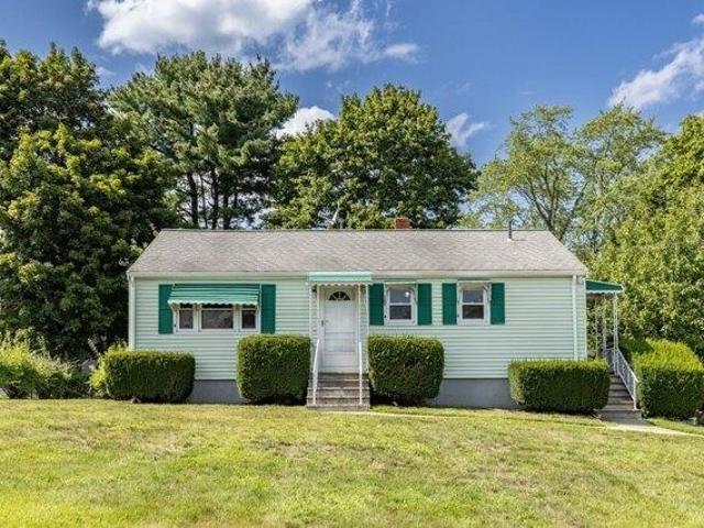 house with 3 bedroom, Woburn MA ES105534502