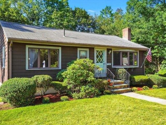 house with 3 bedroom, Woburn MA ES105548896