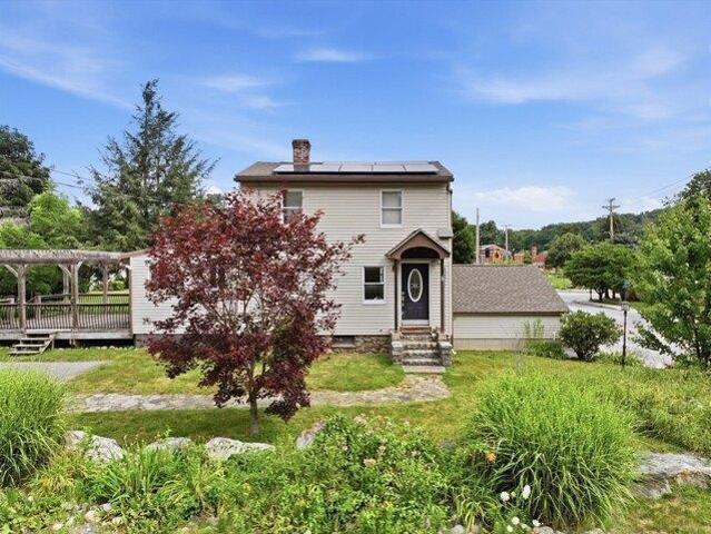 house with 3 bedroom, Worcester MA ES104479104