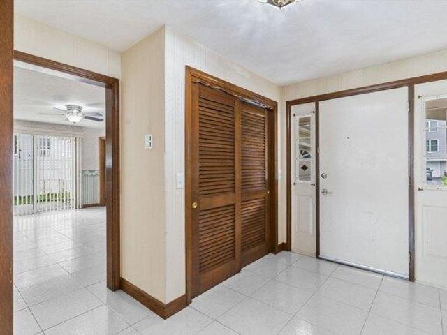 house with 3 bedroom, Worcester MA ES104570443