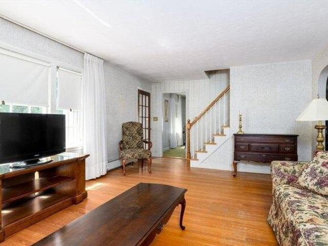 house with 3 bedroom, Worcester MA ES105417446