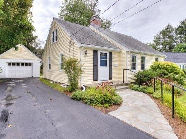 house with 3 bedroom, Worcester MA ES105418733