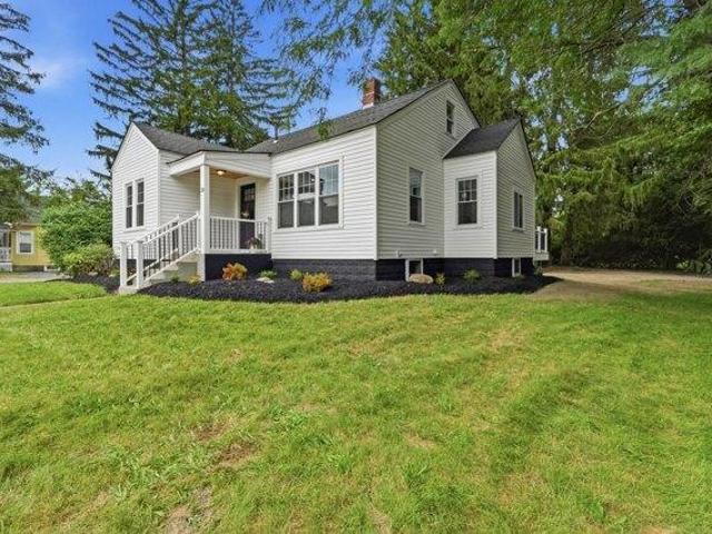 house with 3 bedroom, Worcester MA ES105553362