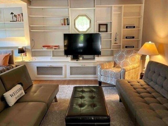 house with 3 bedroom, Worcester MA ES105353116