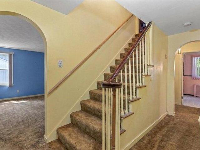 house with 3 bedroom, Worcester MA ES105385936