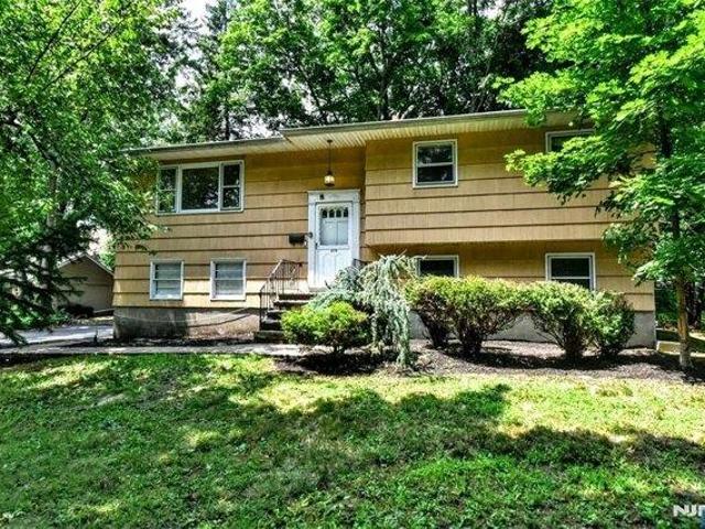 house with 3 bedroom, Wyckoff NJ ES105651231