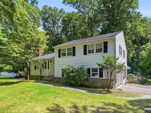house with 3 bedroom, Wyckoff NJ ES105695320