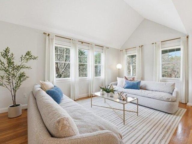 house with 3 bedroom, Acton MA ES105365580