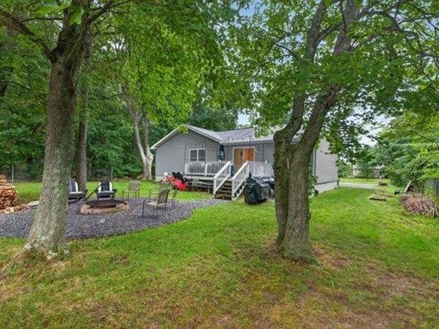 house with 3 bedroom, Acushnet MA ES105422746