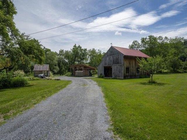 house with 3 bedroom, Acworth NH ES104571123