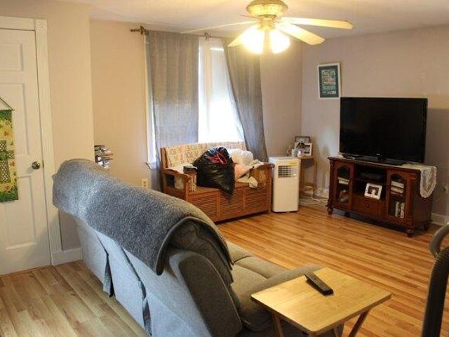 house with 3 bedroom, Abington MA ES105548175