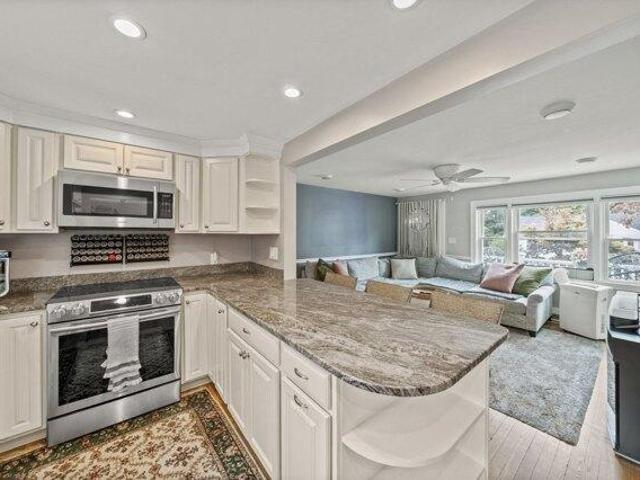 house with 3 bedroom, Abington MA ES105512823