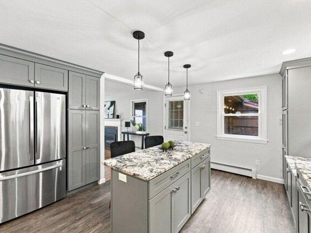 house with 3 bedroom, Agawam MA ES105317665