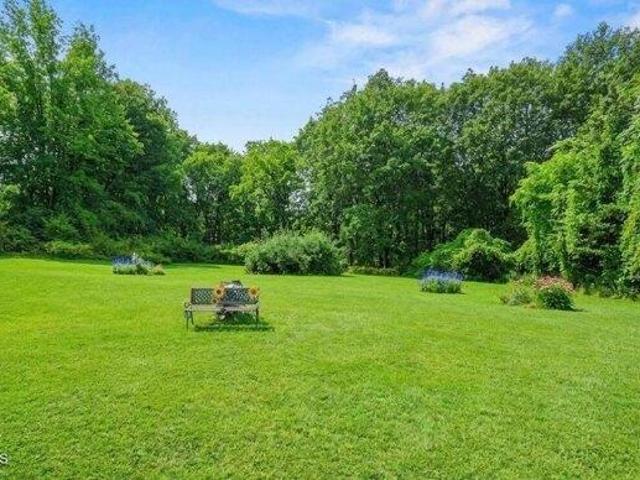 house with 3 bedroom, Adams MA ES105330446