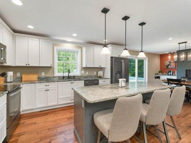 house with 3 bedroom, Alton NH ES105385223