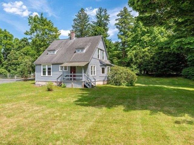 house with 3 bedroom, Amherst MA ES104443140