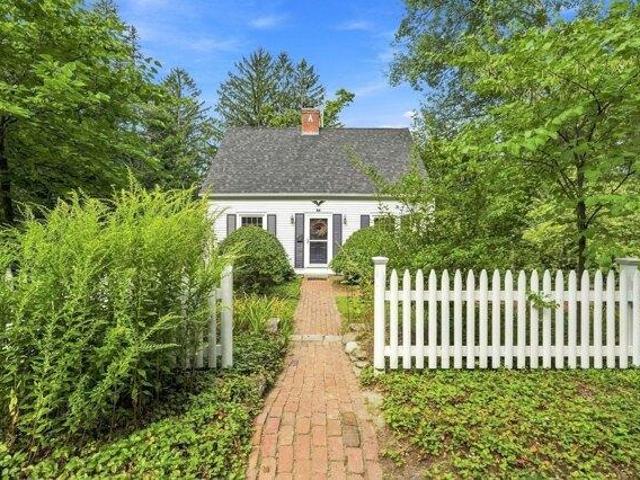 house with 3 bedroom, Amherst MA ES105426689