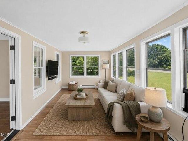 house with 3 bedroom, Amsterdam NY ES105291788