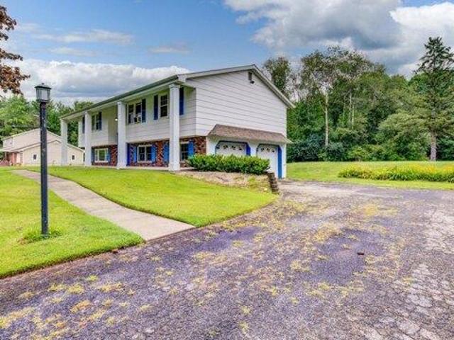 house with 3 bedroom, Amsterdam NY ES105293548