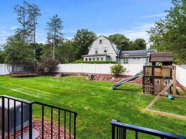 house with 3 bedroom, Andover MA ES105365524