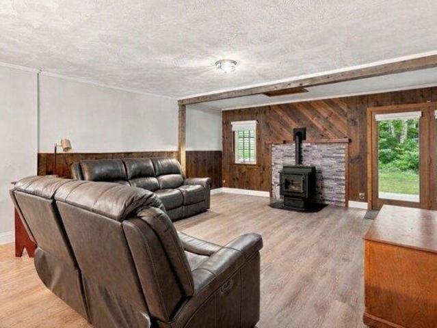house with 3 bedroom, Ashburnham MA ES105366102