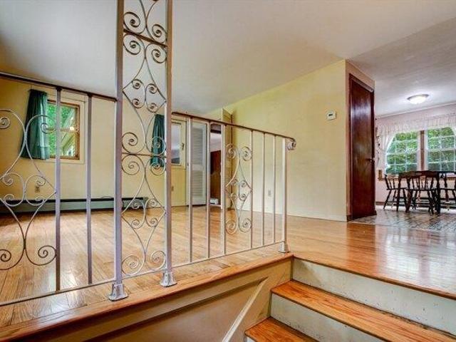 house with 3 bedroom, Ashby MA ES105535559