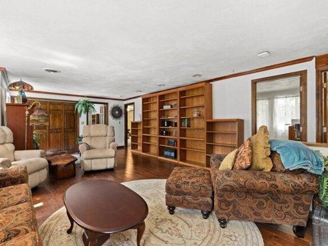 house with 3 bedroom, Ashland MA ES105610246