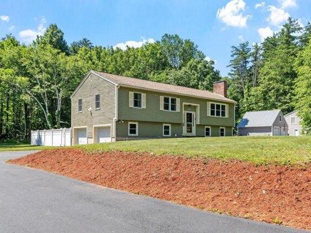 house with 3 bedroom, Atkinson NH ES104513233
