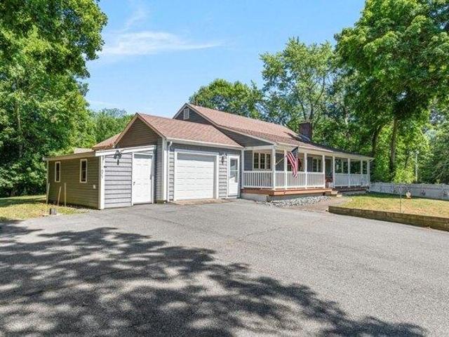house with 3 bedroom, Attleboro MA ES105514780